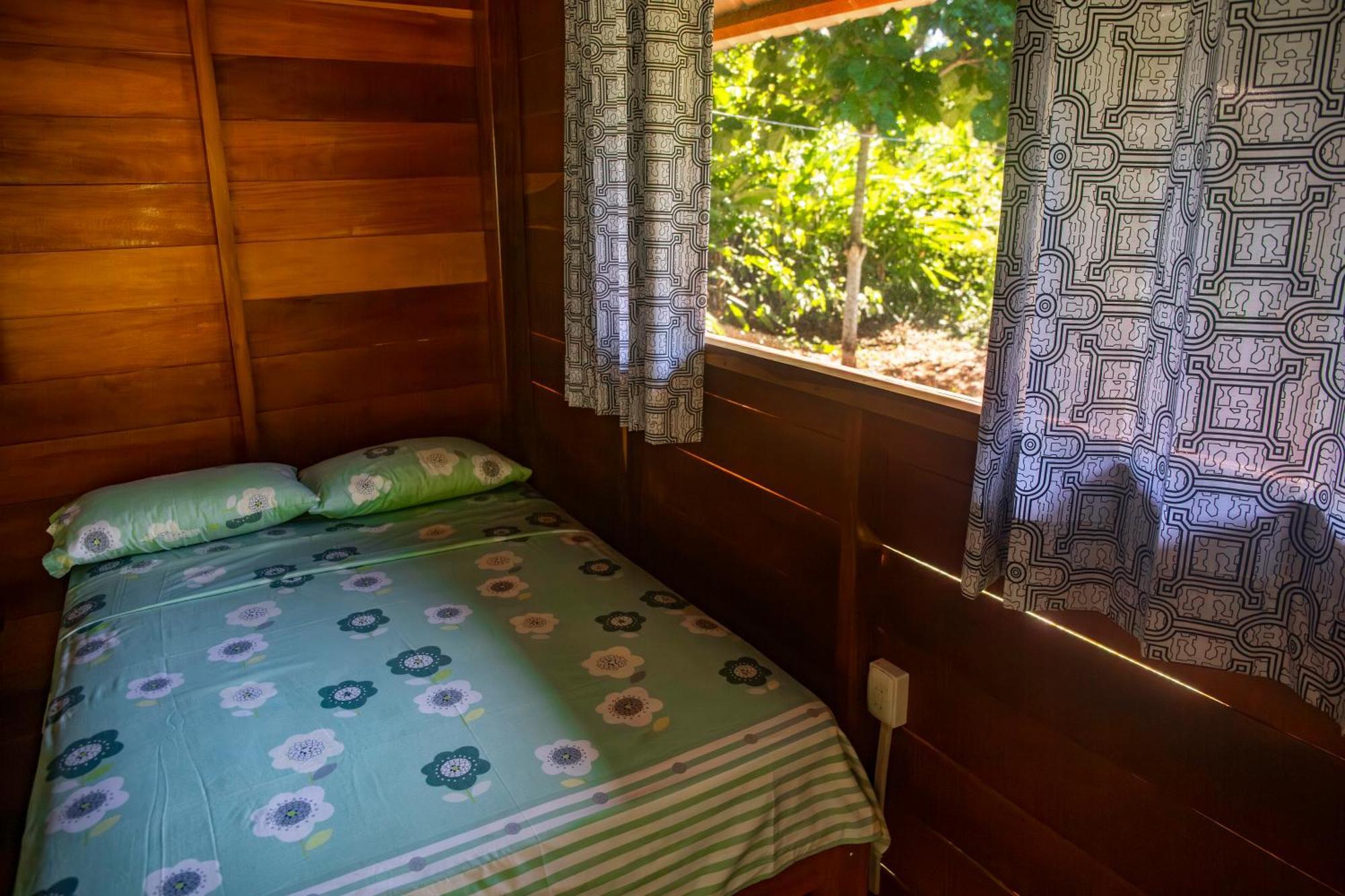 Quirquincho House Lodge Puerto Maldonado Exteriör bild